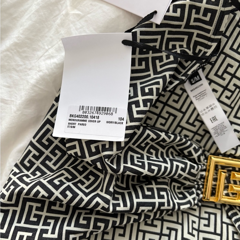 BALMAIN***Printed PB Labyrinth Sarong****Sm./Med.** $385 NWT - Picture 9 of 9